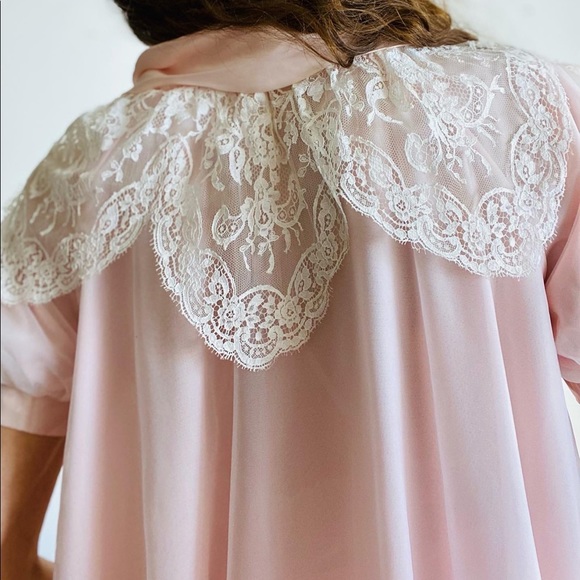 Vintage Bed Coat - Picture 6 of 8